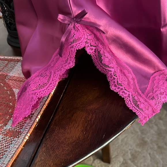 Brand new satin chemise nightgown - Picture 2 of 4